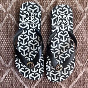 Tory Burch Black and White Logo Geometric Flip Flops